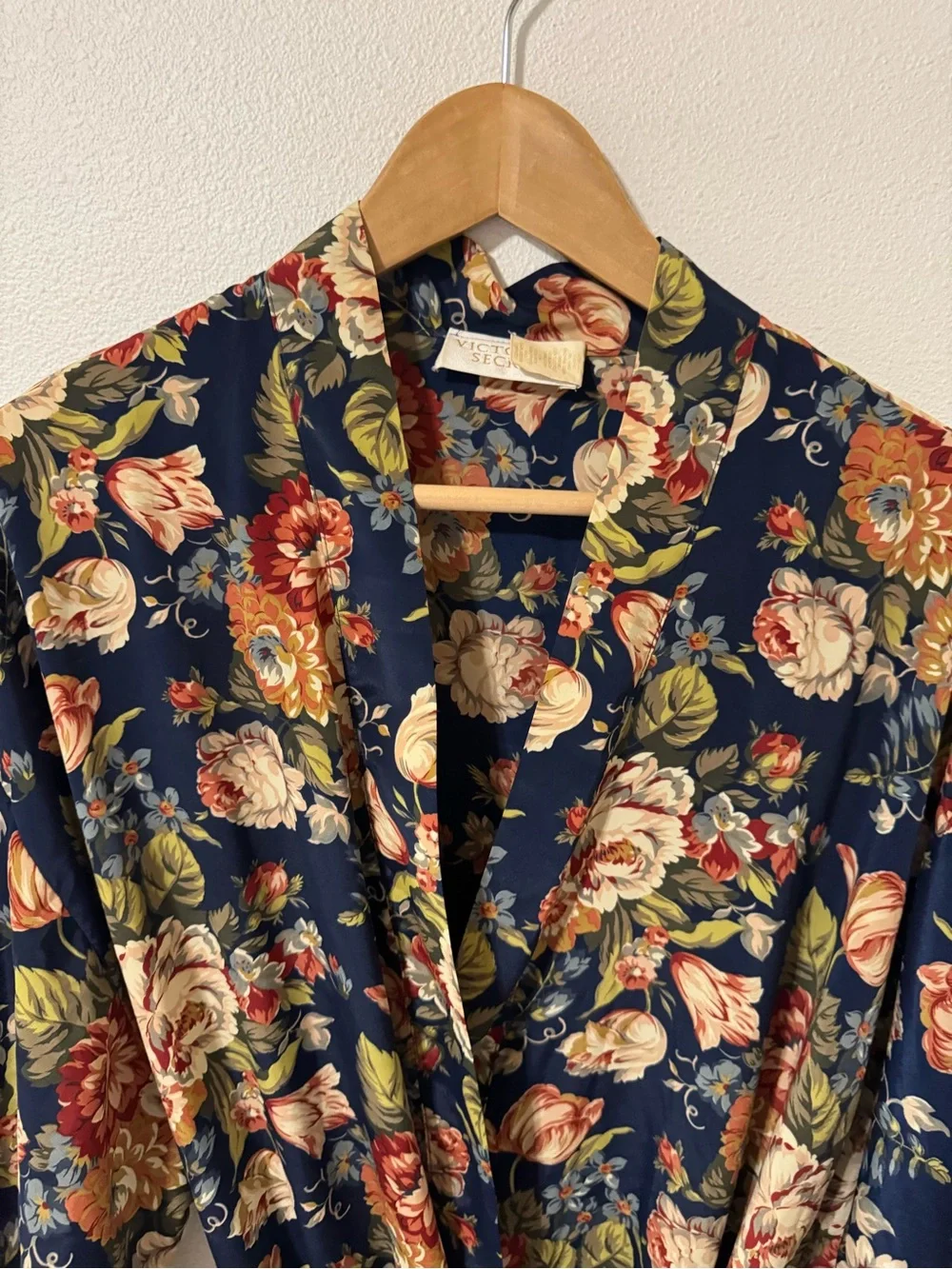 Vintage 90s Victoria’s Secret Gold Label Floral Robe Navy Waist Tie Kimono-Large